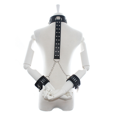 Μοντέλο Γοτθικό Κελάρι, PU Σέξι Punk Choker με Heart Dangle για Γυναίκα