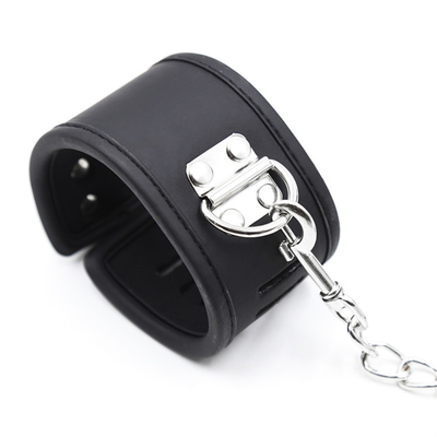 BDSM Bondage Δερμάτινες χειροπέδες Ρυθμίσιμο συγκράτημα Bondage Αγκάλια χειροπέδες ζευγάρια παιχνίδια σεξουαλικά προϊόντα